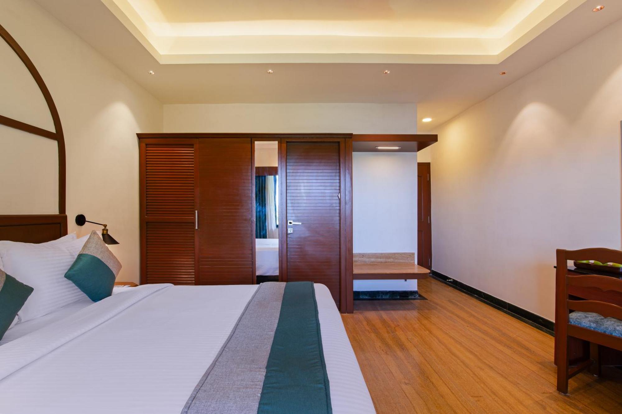 Hotel Sterling Karwar Esterno foto
