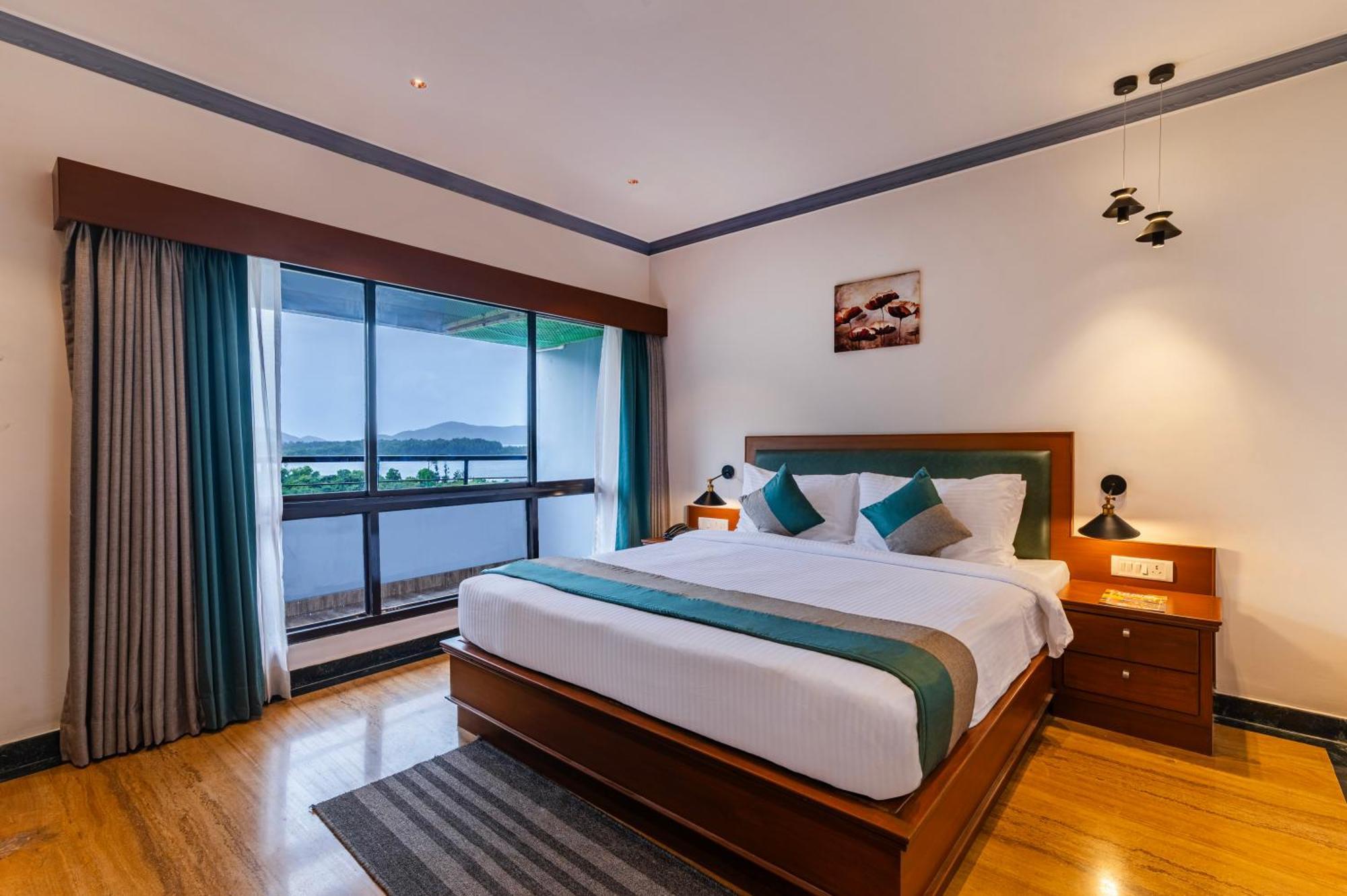 Hotel Sterling Karwar Esterno foto
