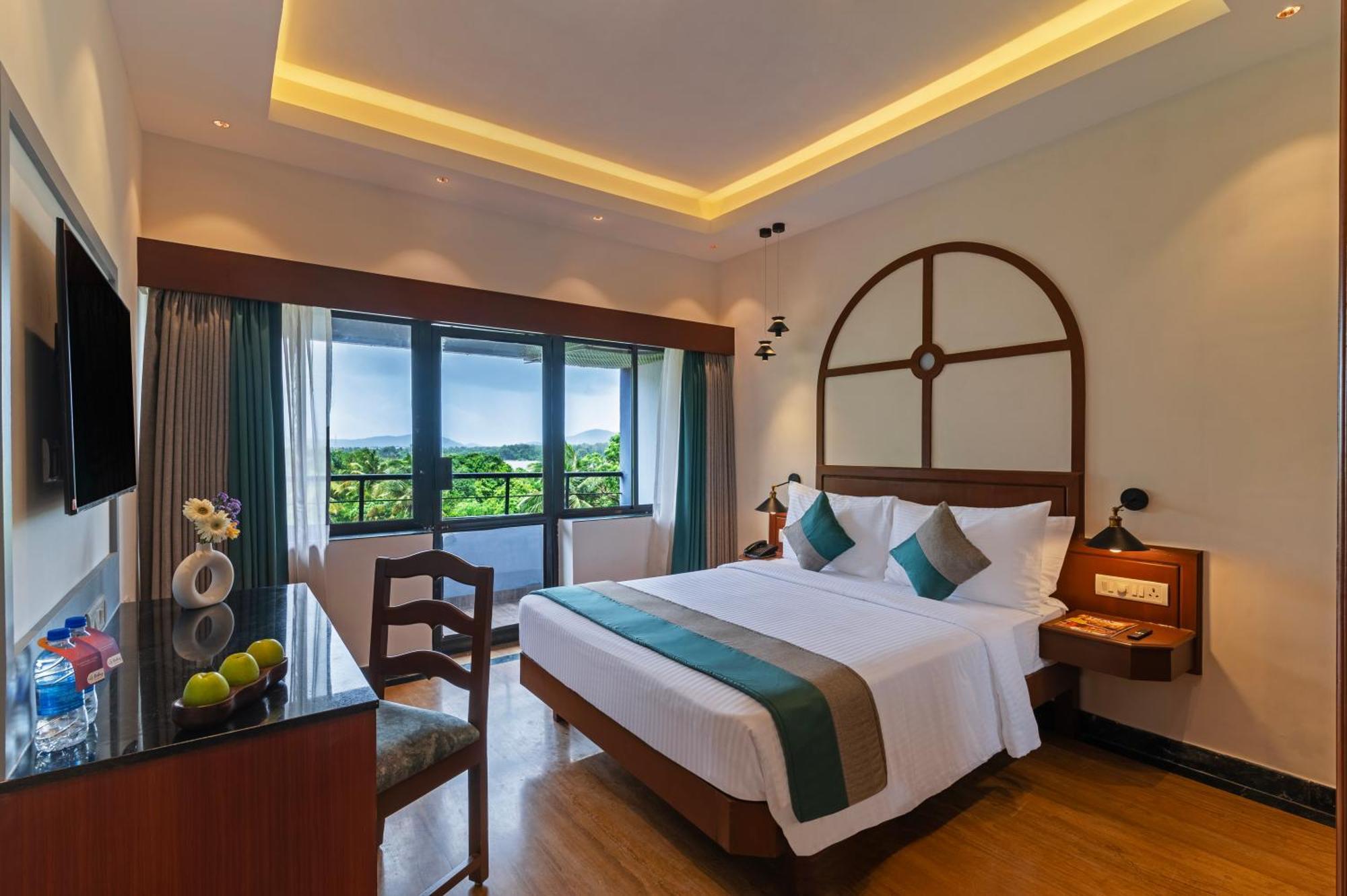 Hotel Sterling Karwar Esterno foto